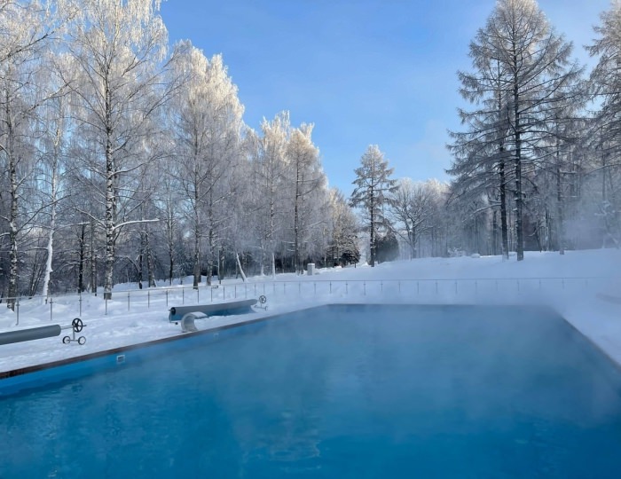 Открытый бассейн - Парк-отель Tulip Inn Sofrino / Тюлип Инн Софрино