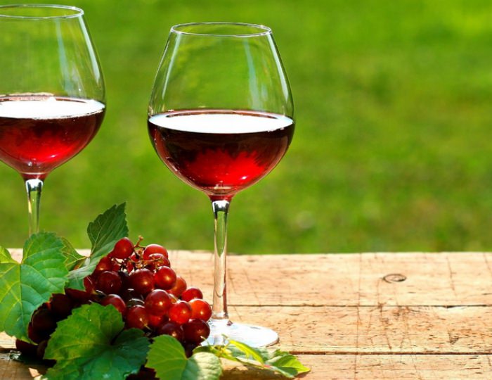 Летняя терраса ресторана «Бобры и Белки» - Парк-отель Tulip Inn Sofrino / Тюлип Инн Софрино